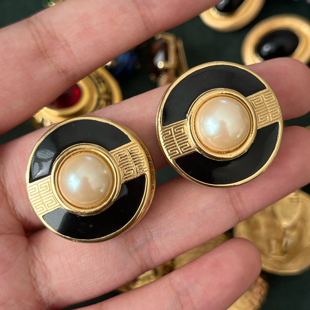 SOLD Vintage Givenchy Pearl Logo Black Enamel Round Thick Gold Clip-On Earrings